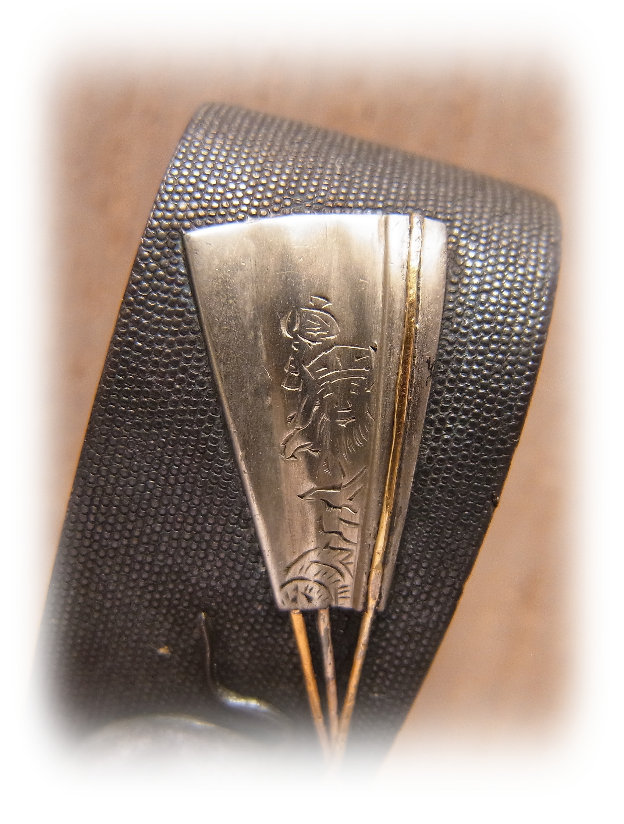 Daikoku-ten, legendary Lucky Gods in Japan, is engraved in the Fan.