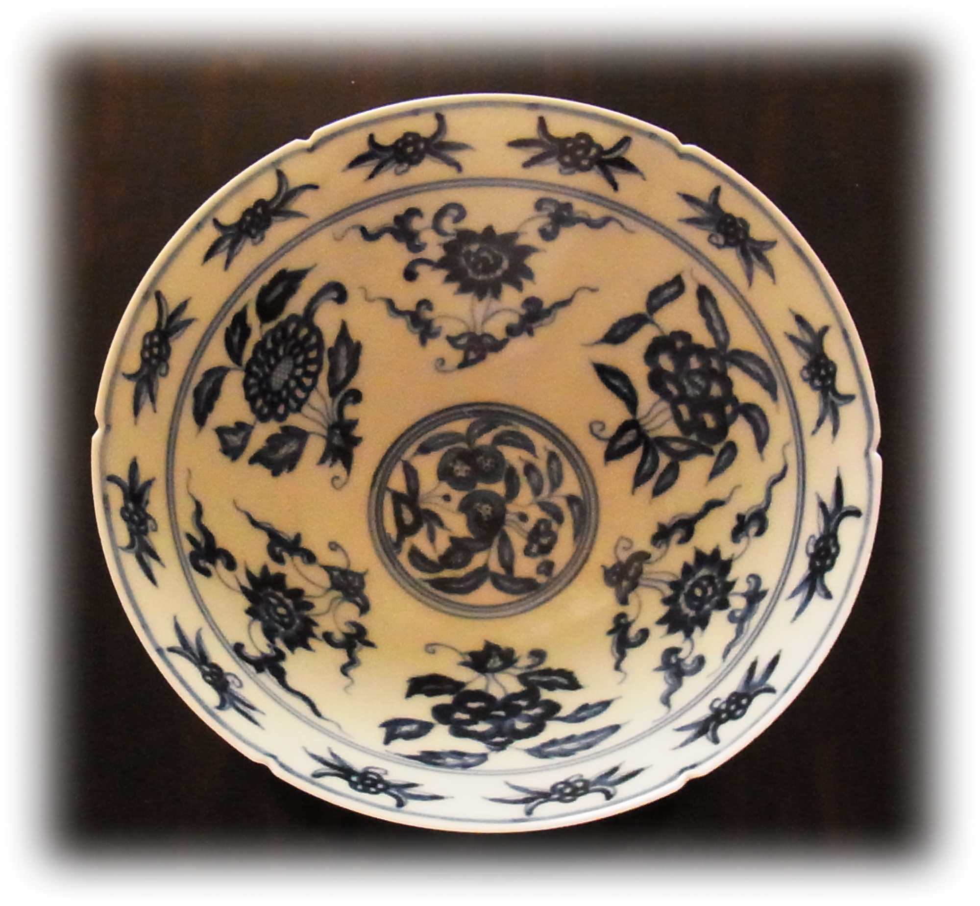 Chinese antique blue and white bowl, Ming dynasty Xuande Emperor